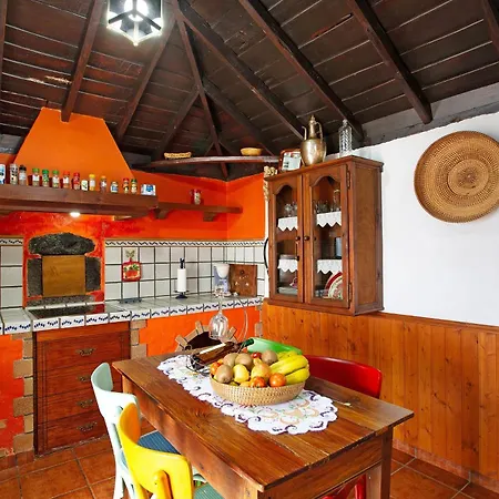 Сasa de vacaciones La Chirlaca Tijarafe